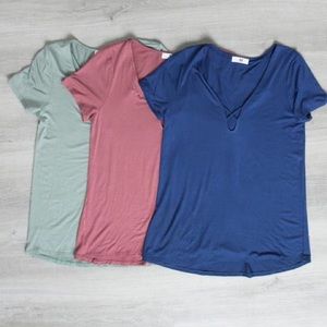 🌸🌿Amelia James light Khaki greenTop $15 Each